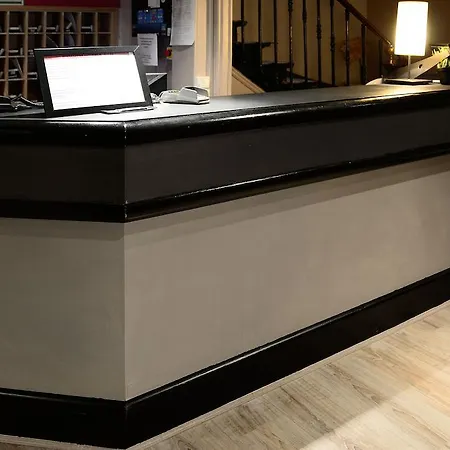 Otel Des Ambassadeurs 2*