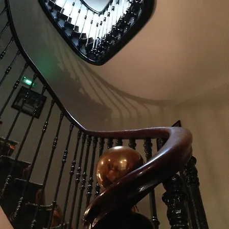 Des Ambassadeurs Otel